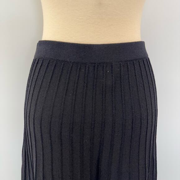 St. John A-Line Mini Skirt Santana Knit Black Vintage Pleated Effect USA Made 6 - Picture 6 of 10